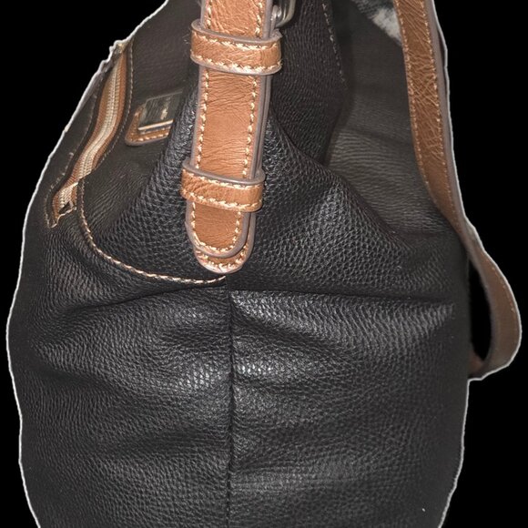 Classic Jaclyn Smith hobo shoulder bag, matching coin purse, compact umbrella - Picture 9 of 14